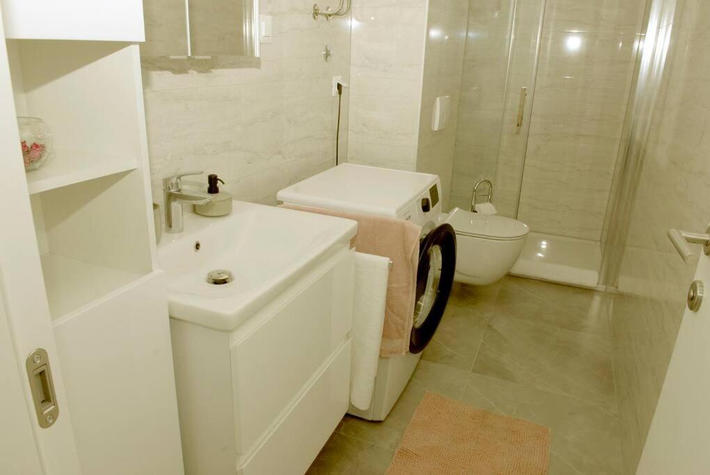 Camino Split - Apartment Near Mall Of Spalato Esterno foto